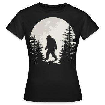 Spooky Bigfoot Silhouette Full Moon Mystery - Women's T-Shirt - black - Front - AI Model Female 172 dark (172cm)