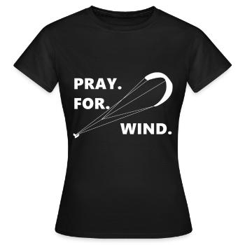 Pray For Wind Kitesurfing Kiteboarding - Frauen T-Shirt - Schwarz - Vorne - AI Model Female 172 dark (172cm)