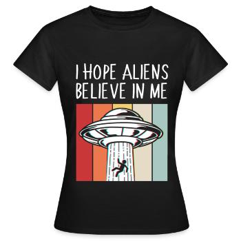 Alien - Women's T-Shirt - black - Front - AI Model Female 172 dark (172cm)