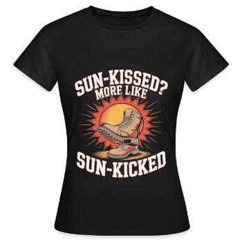 Le soleil embrassé plus comme le soleil a donné un coup de pied au soleil - T-shirt Femme - noir - Devant - AI Model Female 172 dark (172cm)