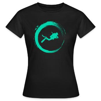 Diving - Frauen T-Shirt - Schwarz - Vorne - AI Model Female 172 dark (172cm)