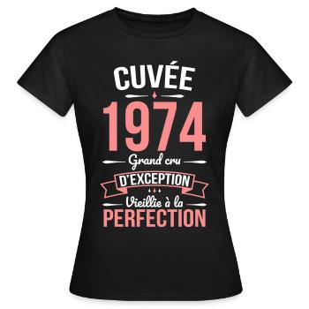 Anniversaire 50 ans - Cuvée 1974 - Cadeau Humour - T-shirt Femme - noir - Devant - AI Model Female 172 dark (172cm)