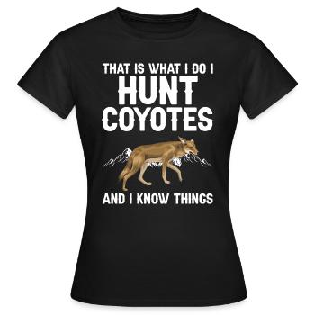 Conception de coyote pour les réacteurs de coyote - T-shirt Femme - noir - Devant - AI Model Female 172 dark (172cm)