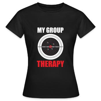 My Group Therapy Target Sports Shooter - T-shirt Femme - noir - Devant - AI Model Female 172 dark (172cm)