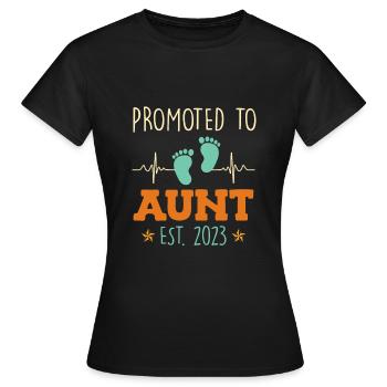 Promoted to Aunt 2023 Promotion Best Aunt - Women's T-Shirt - black - Front - AI Model Female 172 dark (172cm)