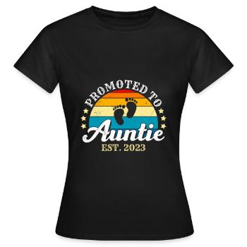 Promoted to Auntie 2023 Promotion Best Aunt - Women's T-Shirt - black - Front - AI Model Female 172 dark (172cm)
