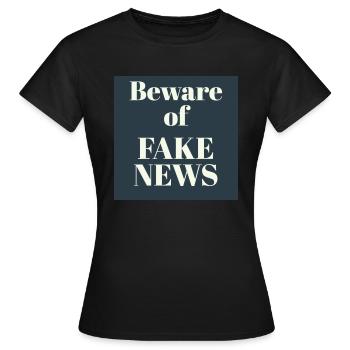 FAKE NEWS Conception de texte - T-shirt Femme - noir - Devant - AI Model Female 172 dark (172cm)