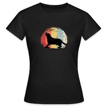 Du hast Glück, dass ich einen Auftritt hatte, den ich normalerweise nicht habe - Frauen T-Shirt - Schwarz - Vorne - AI Model Female 172 dark (172cm)