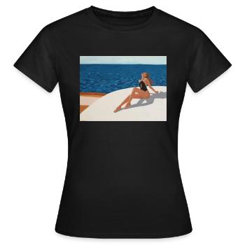 Frau sonnt sich auf Jacht - Frauen T-Shirt - Schwarz - Vorne - AI Model Female 172 dark (172cm)
