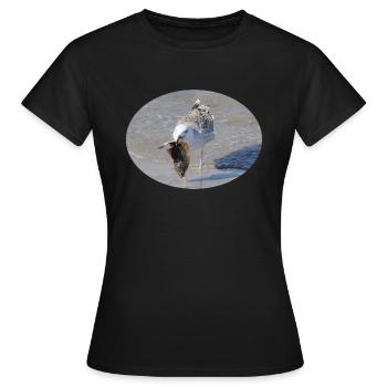 Die Möwe hat ein Leckerbissen - eine Scholle - Frauen T-Shirt - Schwarz - Vorne - AI Model Female 172 dark (172cm)