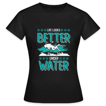 tauchen unter wasser - Frauen T-Shirt - Schwarz - Vorne - AI Model Female 172 dark (172cm)
