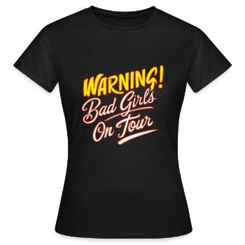 Girls on Tour Attention Women on Tour - T-shirt Femme - noir - Devant - AI Model Female 172 dark (172cm)