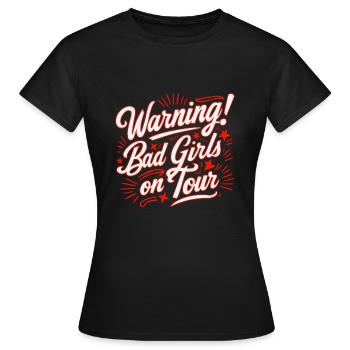 Girls on Tour Attention Women on Tour - T-shirt Femme - noir - Devant - AI Model Female 172 dark (172cm)