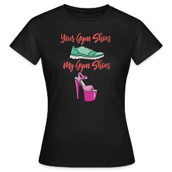 Pole Dance Schuhe - Frauen T-Shirt - Schwarz - Vorne - AI Model Female 172 dark (172cm)