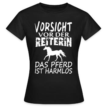 Vorsicht vor der Reiterin das Pferd ist harmlos - Frauen T-Shirt - Schwarz - Vorne - AI Model Female 172 dark (172cm)