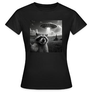 Waschbär Selfie mit Ufo - Frauen T-Shirt - Schwarz - Vorne - AI Model Female 172 dark (172cm)
