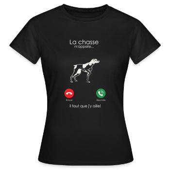 La Chasse m'appelle (Chien De Chasse - T-shirt Femme - noir - Devant - AI Model Female 172 dark (172cm)