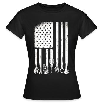 Diesel engine agricultural machinery mechanic locksmith - Women's T-Shirt - black - Front - AI Model Female 172 dark (172cm)