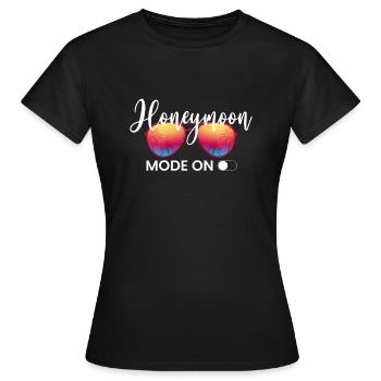 Lune de miel Mode Sur Shirt Cadeau - T-shirt Femme - noir - Devant - AI Model Female 172 dark (172cm)
