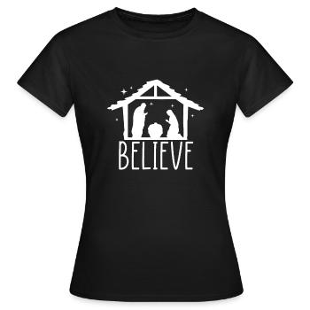Croyez chemise Crèche de Noël - T-shirt Femme - noir - Devant - AI Model Female 172 dark (172cm)