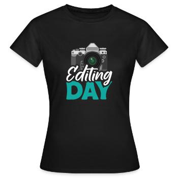 Editeur de jour Photographe de chemise - T-shirt Femme - noir - Devant - AI Model Female 172 dark (172cm)