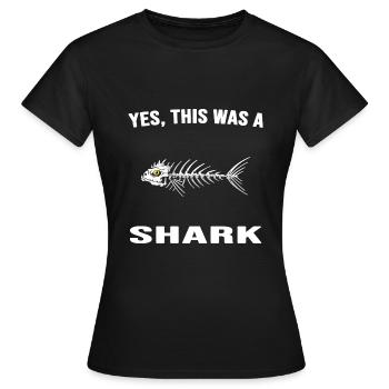 Hai Haifischgräte Anglerlatein Hochsee - Frauen T-Shirt - Schwarz - Vorne - AI Model Female 172 dark (172cm)
