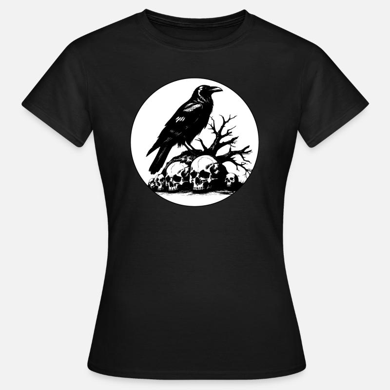 Cuervo místico con calaveras - Camiseta mujer - negro