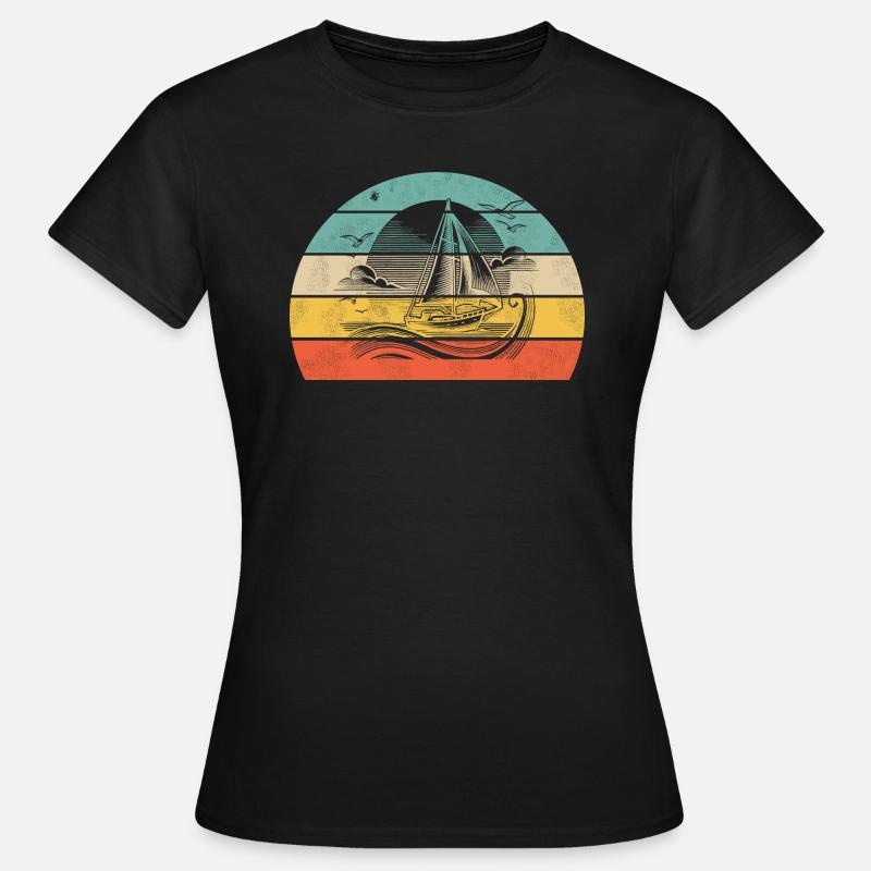 Sailing sunset on water - Women's T-Shirt - black