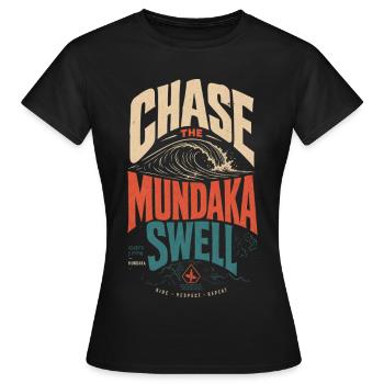 Mundaka Surfing - Women's T-Shirt - black - Front - AI Model Female 172 dark (172cm)