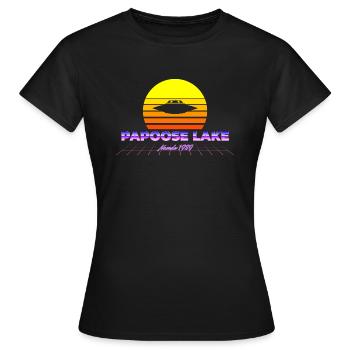 Vaporwave Papoose Lake Nevada Gebiet 51 S4 - Frauen T-Shirt - Schwarz - Vorne - AI Model Female 172 dark (172cm)
