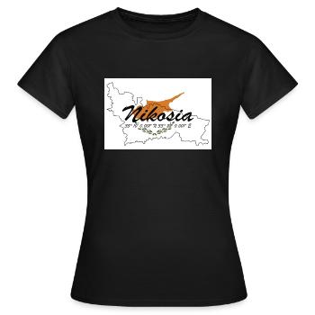 Nikosia - Hauptstadt mit GPS & Flagge - Frauen T-Shirt - Schwarz - Vorne - AI Model Female 172 dark (172cm)