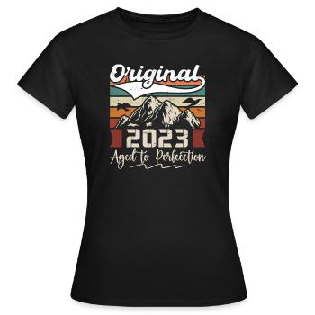 2023 - Cadeau né en 2023 - T-shirt Femme - noir - Devant - AI Model Female 172 dark (172cm)