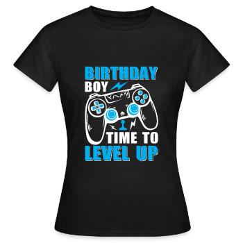 Geburtstagskind Zeit, um Videospiel Geburtstag zu verbessern - Frauen T-Shirt - Schwarz - Vorne - AI Model Female 172 dark (172cm)