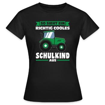 Schulkind Traktor Schulbeginn Geschenk - Frauen T-Shirt - Schwarz - Vorne - AI Model Female 172 dark (172cm)