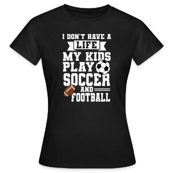 baller fussball baller Geschenk - Frauen T-Shirt - Schwarz - Vorne - AI Model Female 172 dark (172cm)
