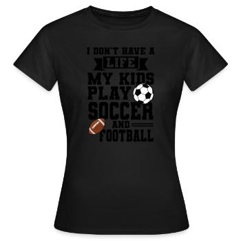 baller fussball baller Geschenk - Frauen T-Shirt - Schwarz - Vorne - AI Model Female 172 dark (172cm)