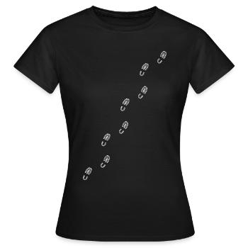 Shoe print, shoe sole - across the shirt - Women's T-Shirt - black - Front - AI Model Female 172 dark (172cm)