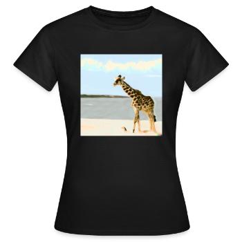 Giraffe am Strand - Frauen T-Shirt - Schwarz - Vorne - AI Model Female 172 dark (172cm)