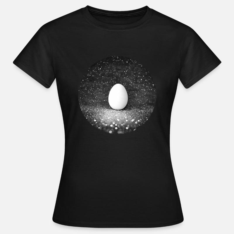 Metaphysical egg in space - Women's T-Shirt - black