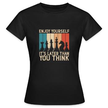 Jeu d'échecs rétro pour un grand-maître - T-shirt Femme - noir - Devant - AI Model Female 172 dark (172cm)