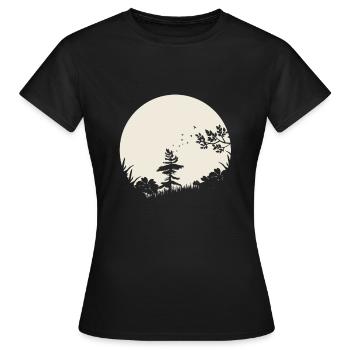 Silhouette Die Wiese - Frauen T-Shirt - Schwarz - Vorne - AI Model Female 172 dark (172cm)