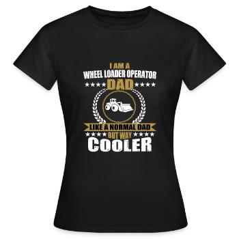 Chargeuse sur pneus Papa - T-shirt Femme - noir - Devant - AI Model Female 172 dark (172cm)