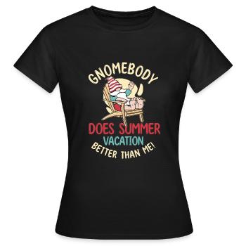 Lustige Gnome Sommerferien - Frauen T-Shirt - Schwarz - Vorne - AI Model Female 172 dark (172cm)