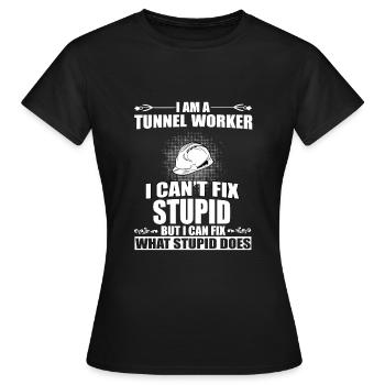 Funny tunnel worker saying - Women's T-Shirt - black - Front - AI Model Female 172 dark (172cm)