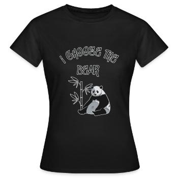 Women choose: man vs. bear - Women's T-Shirt - black - Front - AI Model Female 172 dark (172cm)