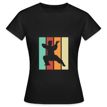 Karate Selbstverteidigung Kampfsport - Frauen T-Shirt - Schwarz - Vorne - AI Model Female 172 dark (172cm)