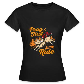Rodeo - Frauen T-Shirt - Schwarz - Vorne - AI Model Female 172 dark (172cm)