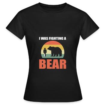 Gebrochenes Bein - Frauen T-Shirt - Schwarz - Vorne - AI Model Female 172 dark (172cm)