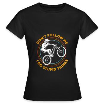 Mountainbike Mountainbiken Mountainbiker - Frauen T-Shirt - Schwarz - Vorne - AI Model Female 172 dark (172cm)
