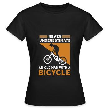 Mountainbike Mountainbiken Mountainbiker - Frauen T-Shirt - Schwarz - Vorne - AI Model Female 172 dark (172cm)